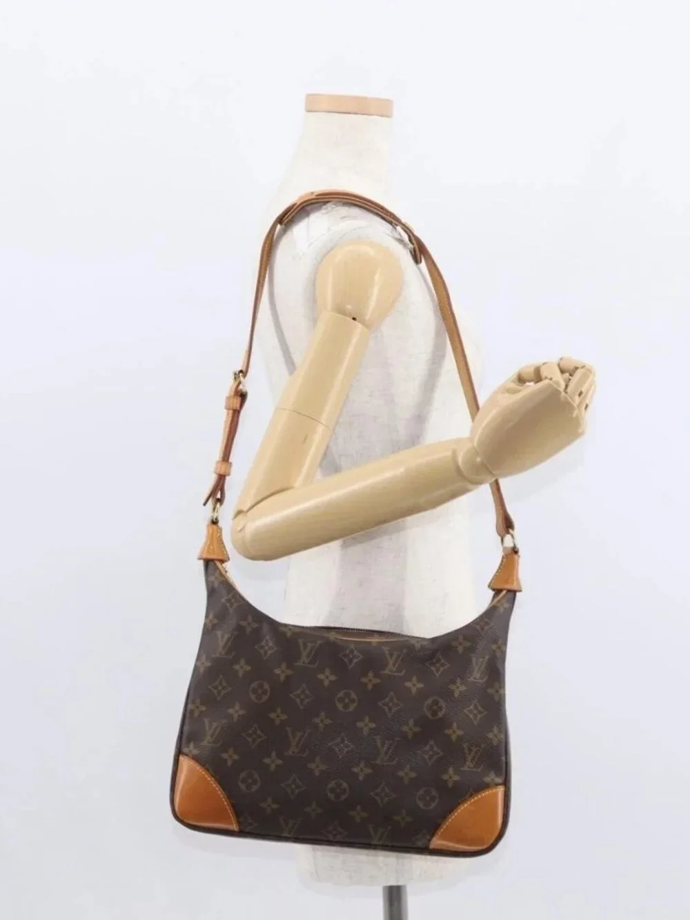 LOUIS VUITTON Monogram Boulogne 30 Shoulder Bag M51265 LV Auth 155667V